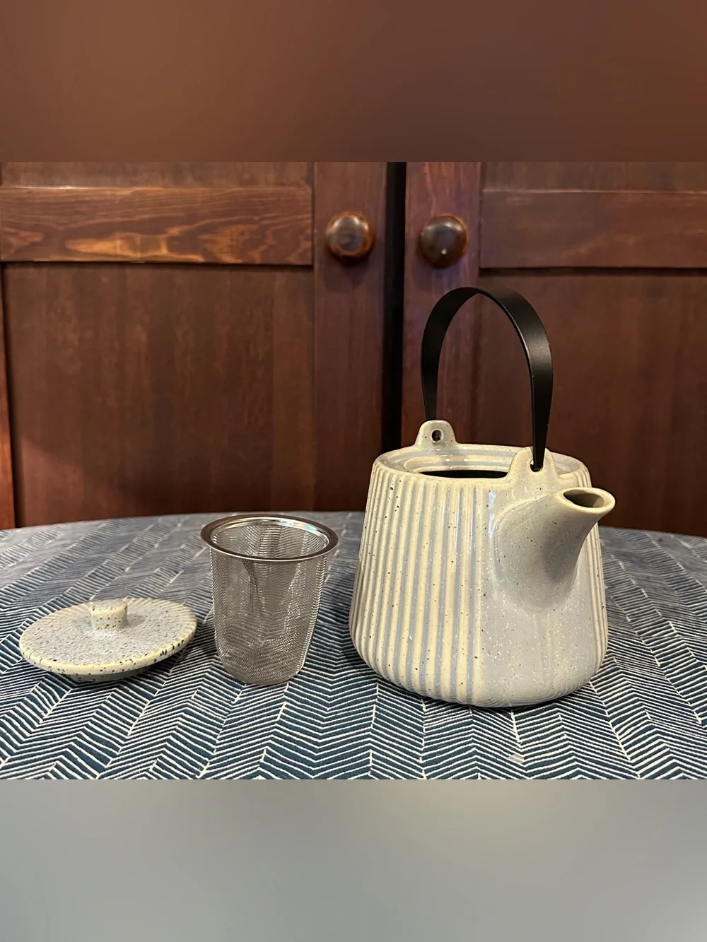 BIA Pottery • Cordon Bleu • ceramic tea pot with strainer